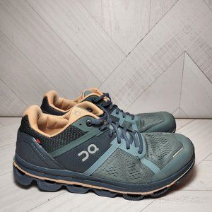 womens on cloud running shoes size 10